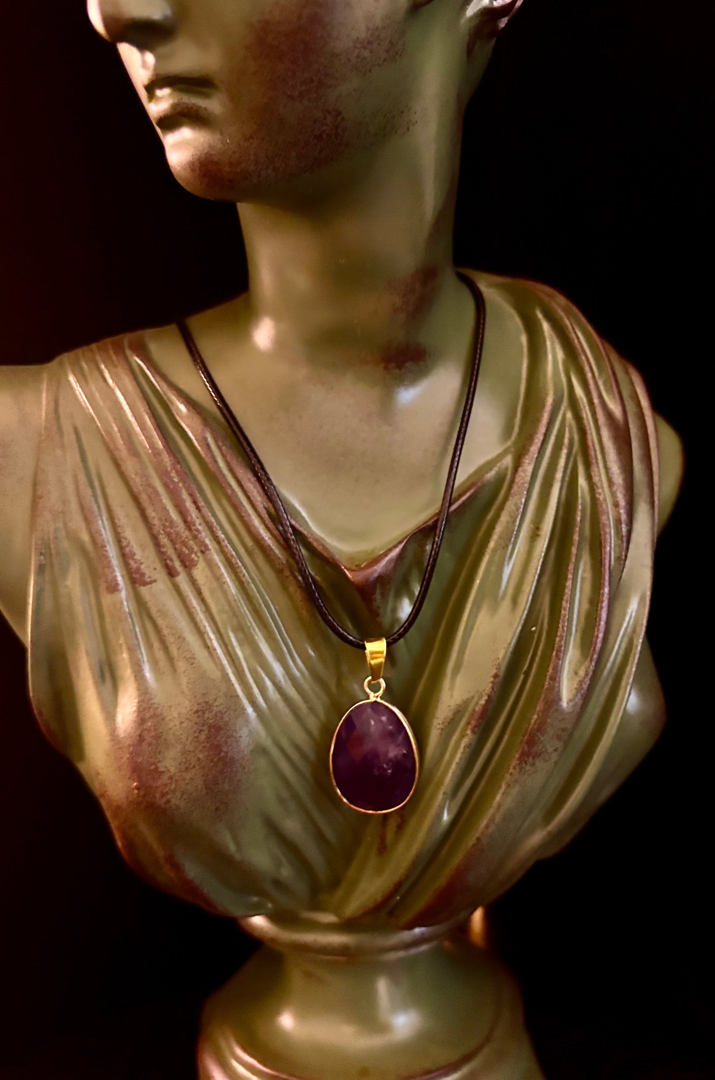 Collar con gota de cristal – Colgante en forma de lágrima de 2.5 cm (Hecho en Australia)
