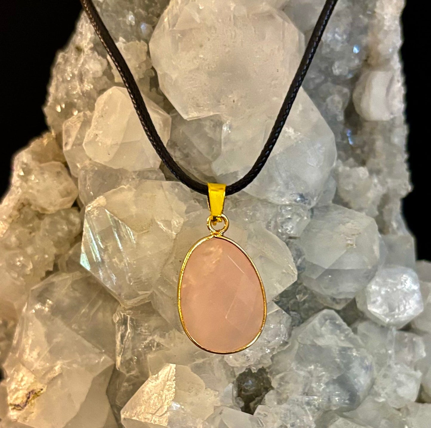 Collar con gota de cristal – Colgante en forma de lágrima de 2.5 cm (Hecho en Australia)