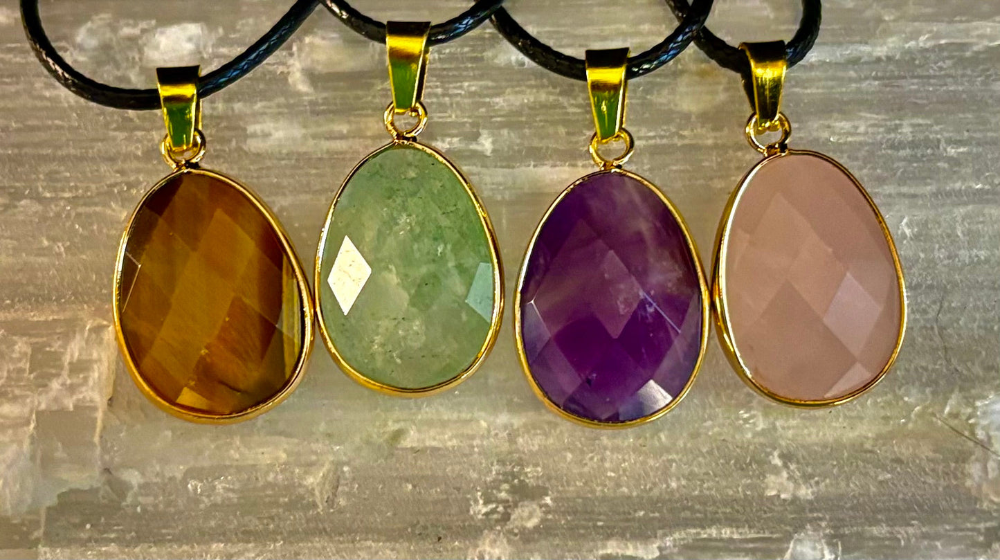 Collar con gota de cristal – Colgante en forma de lágrima de 2.5 cm (Hecho en Australia)