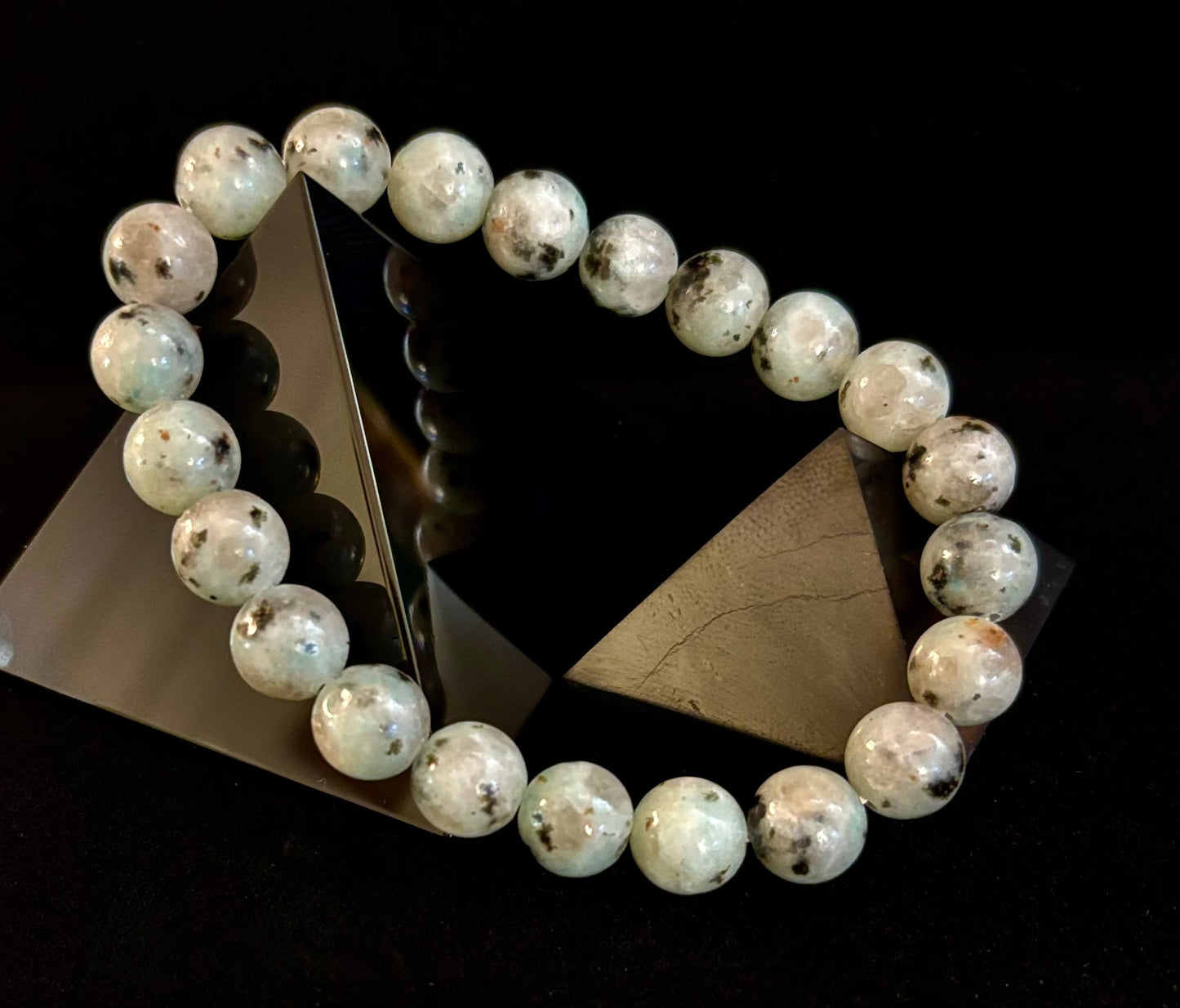 Pulsera de jaspe sésamo y kiwi – Cuentas de 8 mm, para muñecas medianas