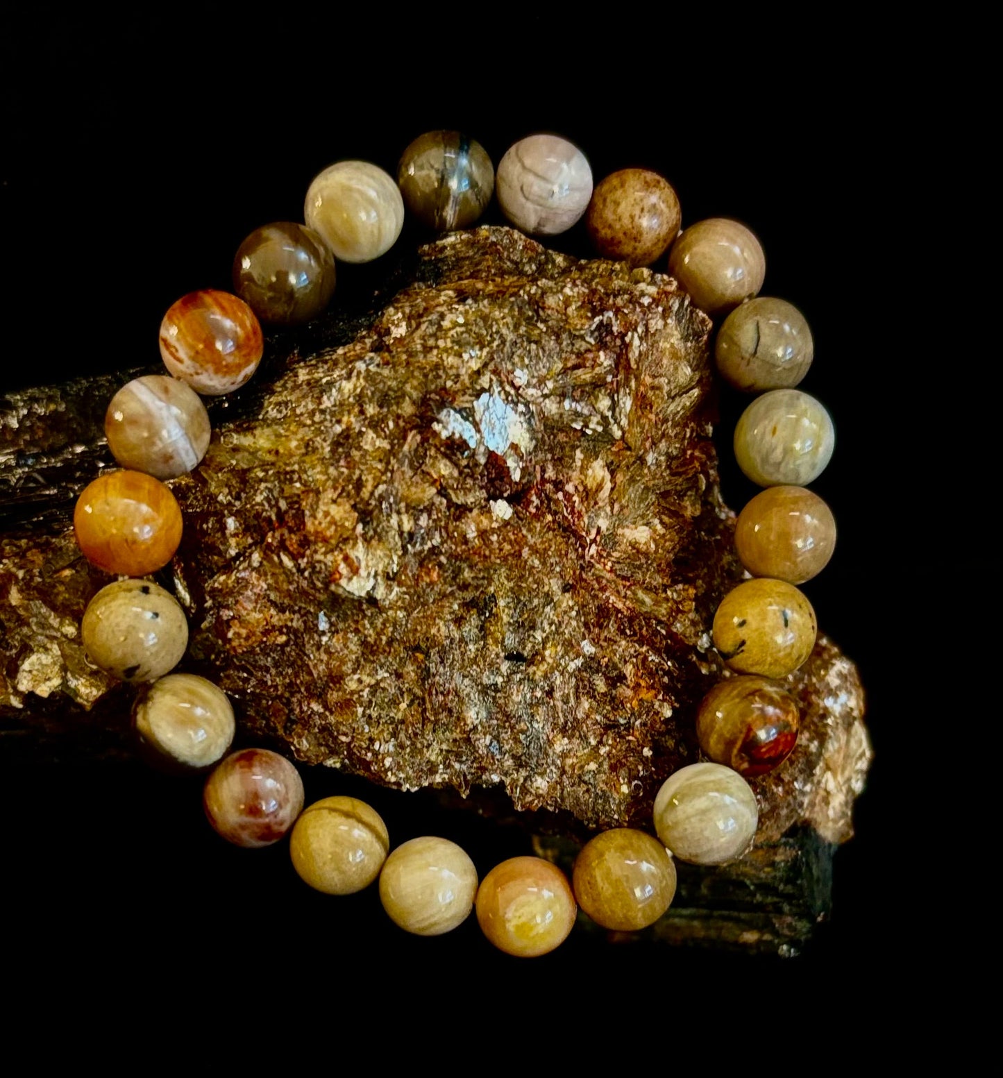 Pulsera de madera petrificada – Cuentas de 8 mm, muñecas medianas