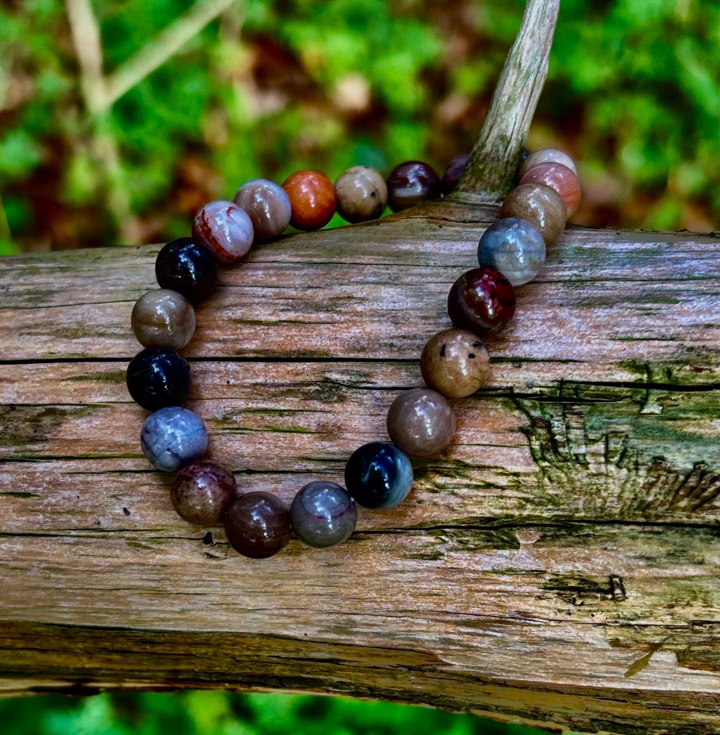 Pulsera de madera petrificada – Cuentas de 8 mm, muñecas medianas