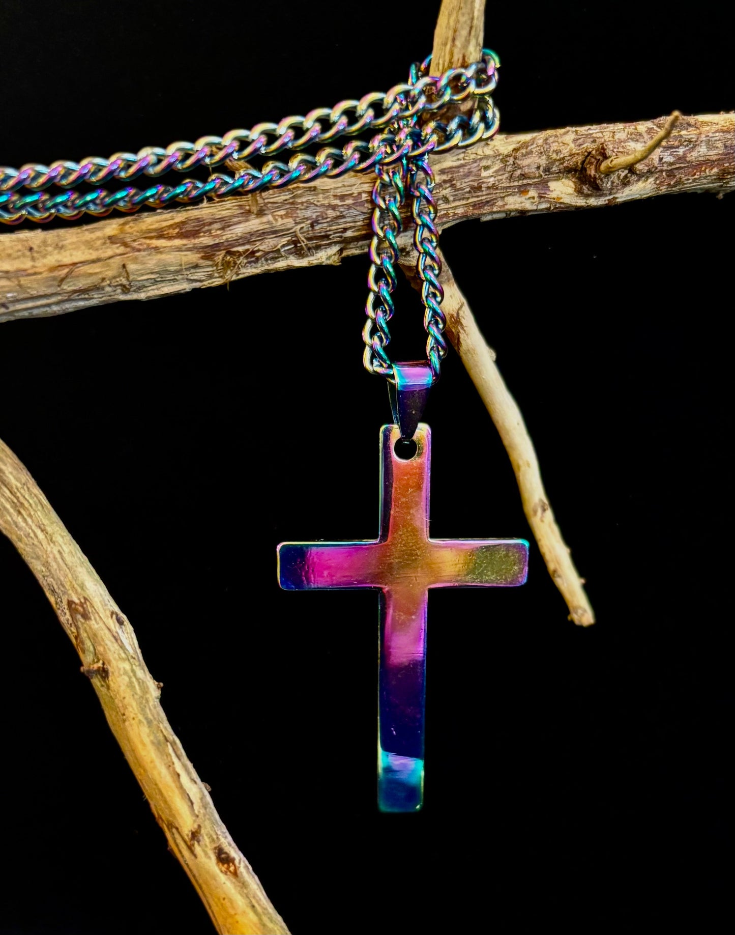 🌈 Collar Cruz Arcoíris – Colgante de Inspiración Pride con Cadena de 56 cm