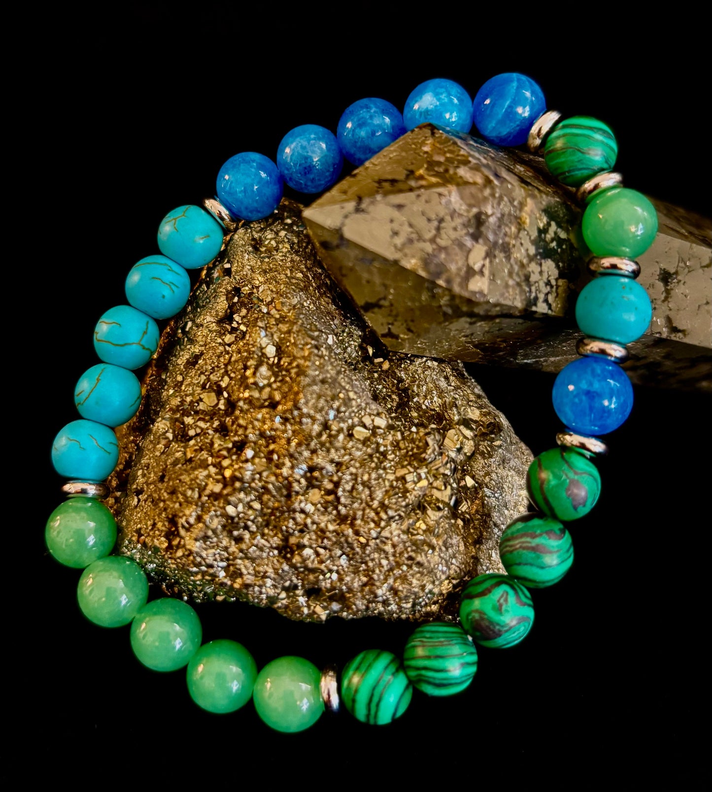 Pulsera Curativa para Aliviar la Ansiedad – Se adapta a muñecas grandes (Malaquita, Aventurina Verde, Turquesa y Aguamarina)