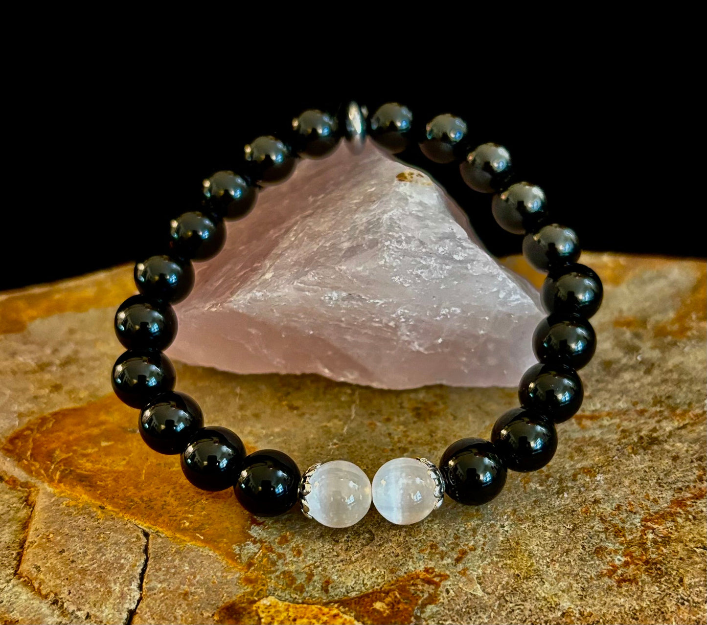 Pulsera Escudo Energético – Pulsera Protectora de Obsidiana Negra y Selenita