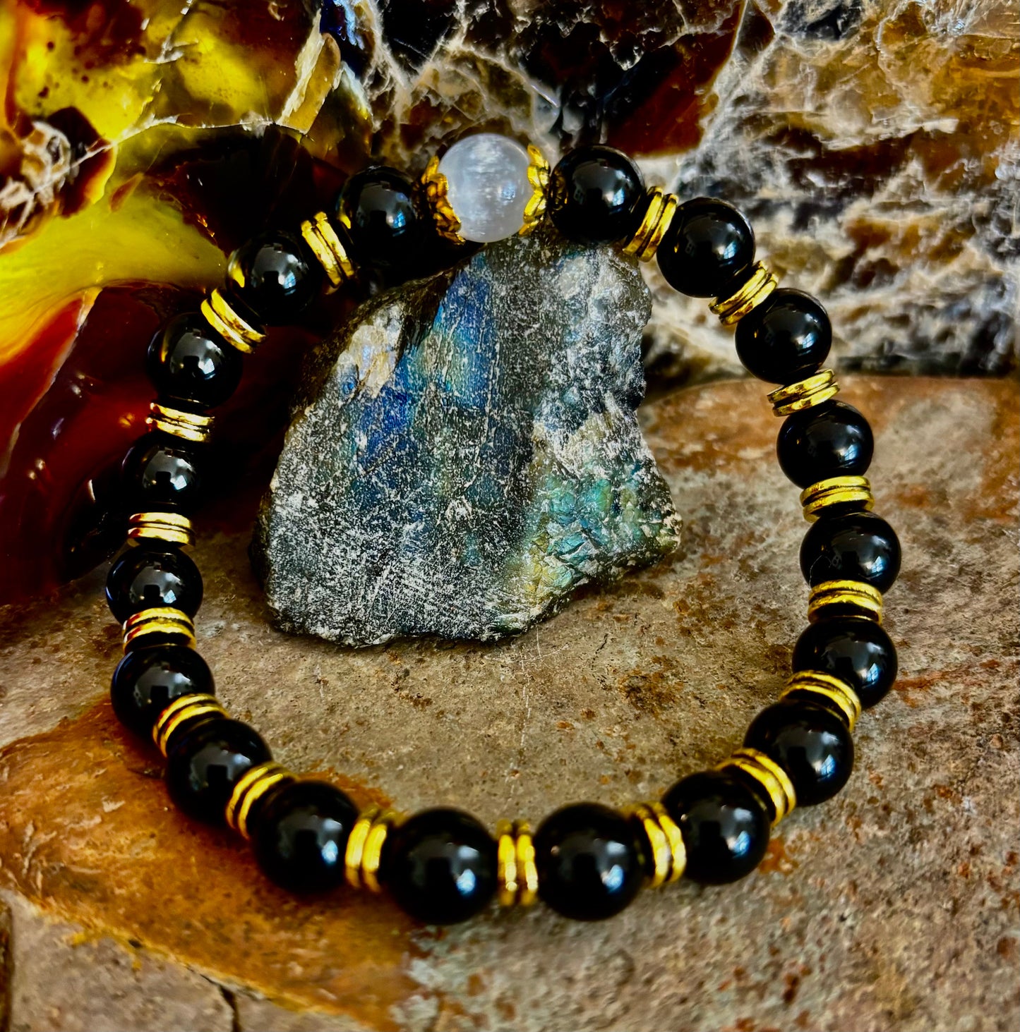 Pulsera Equilibrio Divino – Selenita y Obsidiana Negra con Detalles Dorados