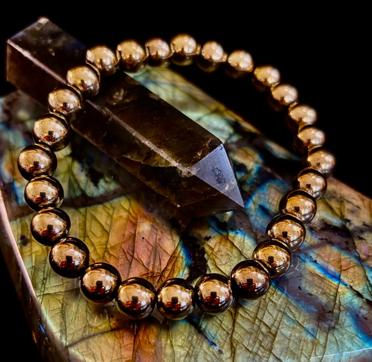 Pulsera Curativa de Hematita Dorada – Fuerza • Confianza • Equilibrio (8mm o 10mm, Muñecas Medianas)