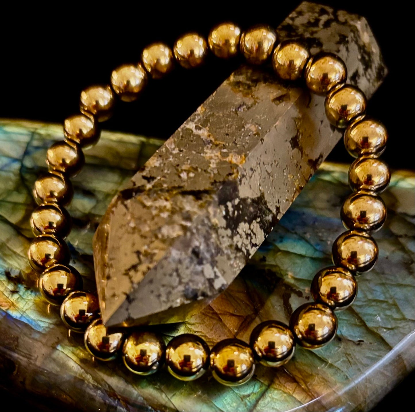 Pulsera Curativa de Hematita Dorada – Fuerza • Confianza • Equilibrio (8mm o 10mm, Muñecas Medianas)