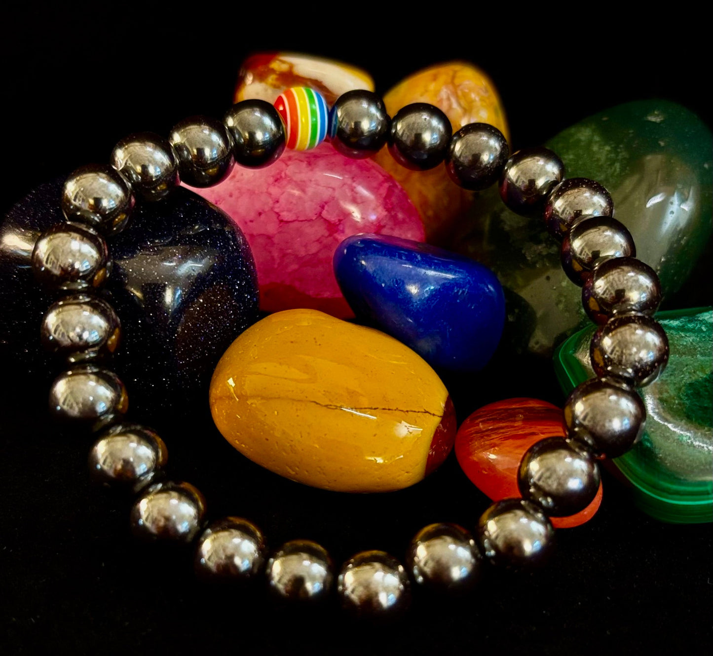 Pulsera magnética Orgullo y poder – Fuerza • Equilibrio • Unidad (Muñecas medianas)