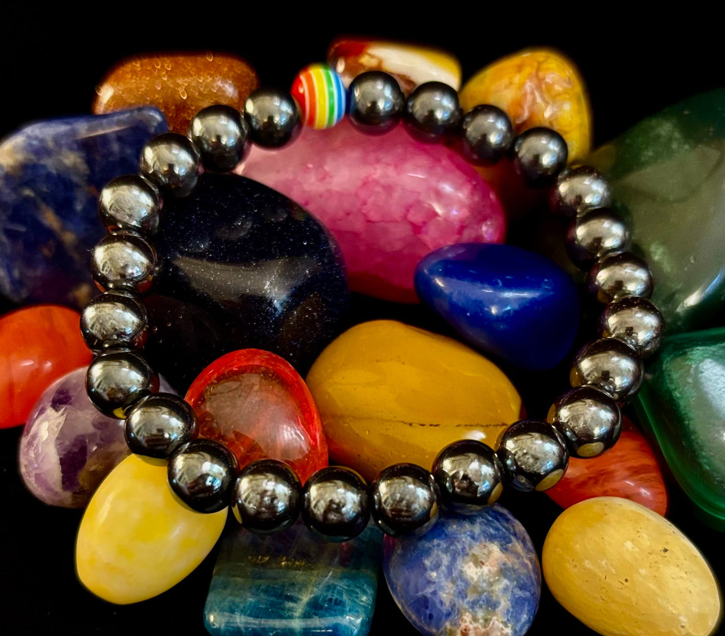 Pulsera magnética Orgullo y poder – Fuerza • Equilibrio • Unidad (Muñecas medianas)