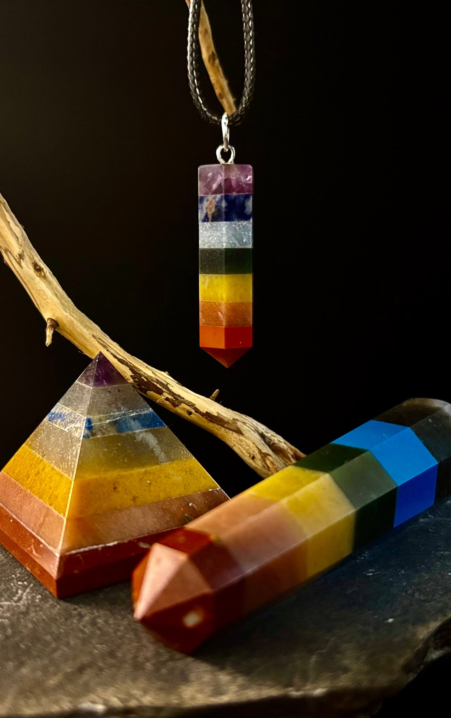 Collar de cristal de chakra – Colgante curativo de 7 capas en cadena y cordón (piedra de 2,5 cm)