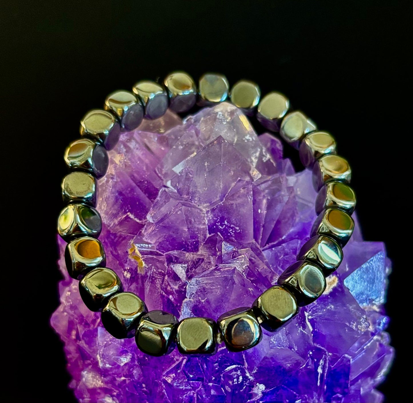 Pulsera de Cuentas de Hematita en Cubo | Energía de Enraizamiento y Equilibrio | Unisex Ajuste Elástico de 7.8mm