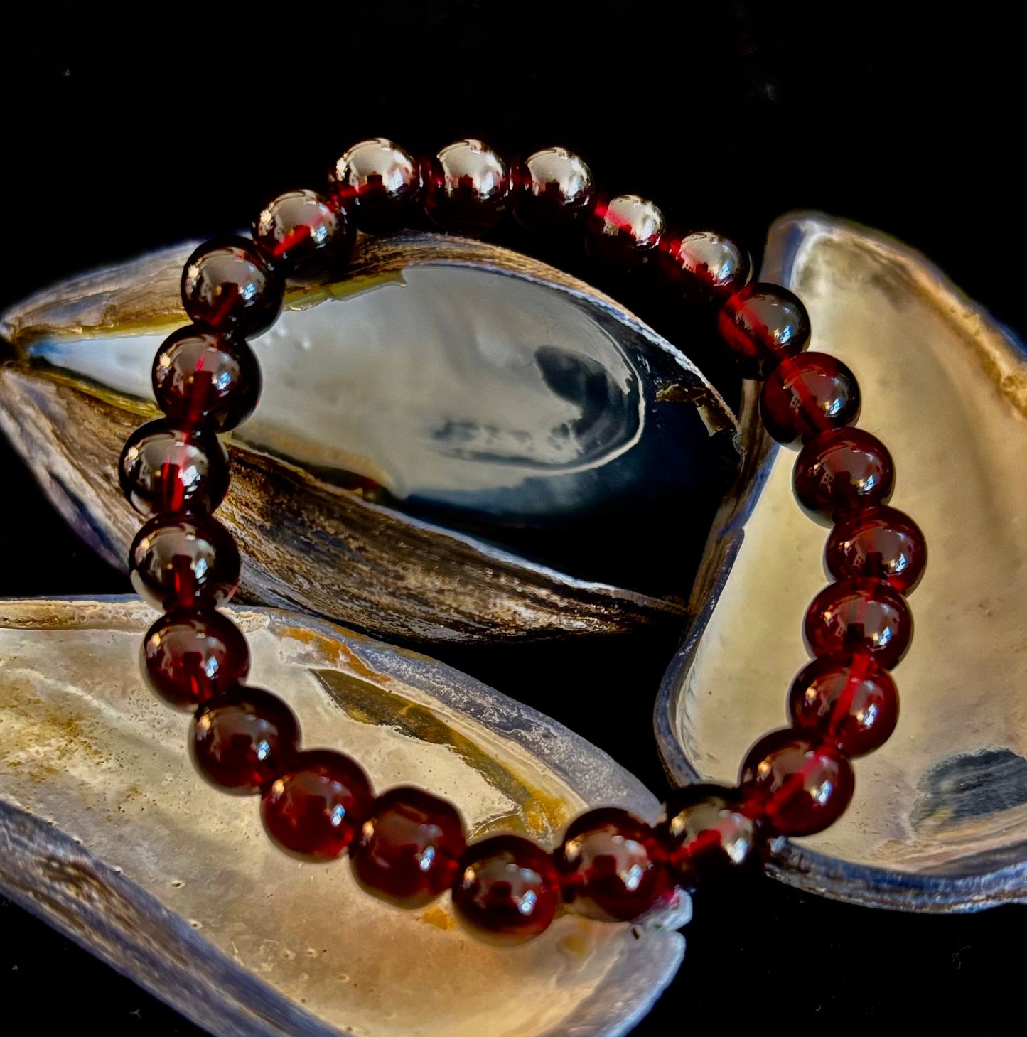 Pulsera de los Deseos de Granate – Cuentas de 8mm para la Pasión, la Protección y la Manifestación