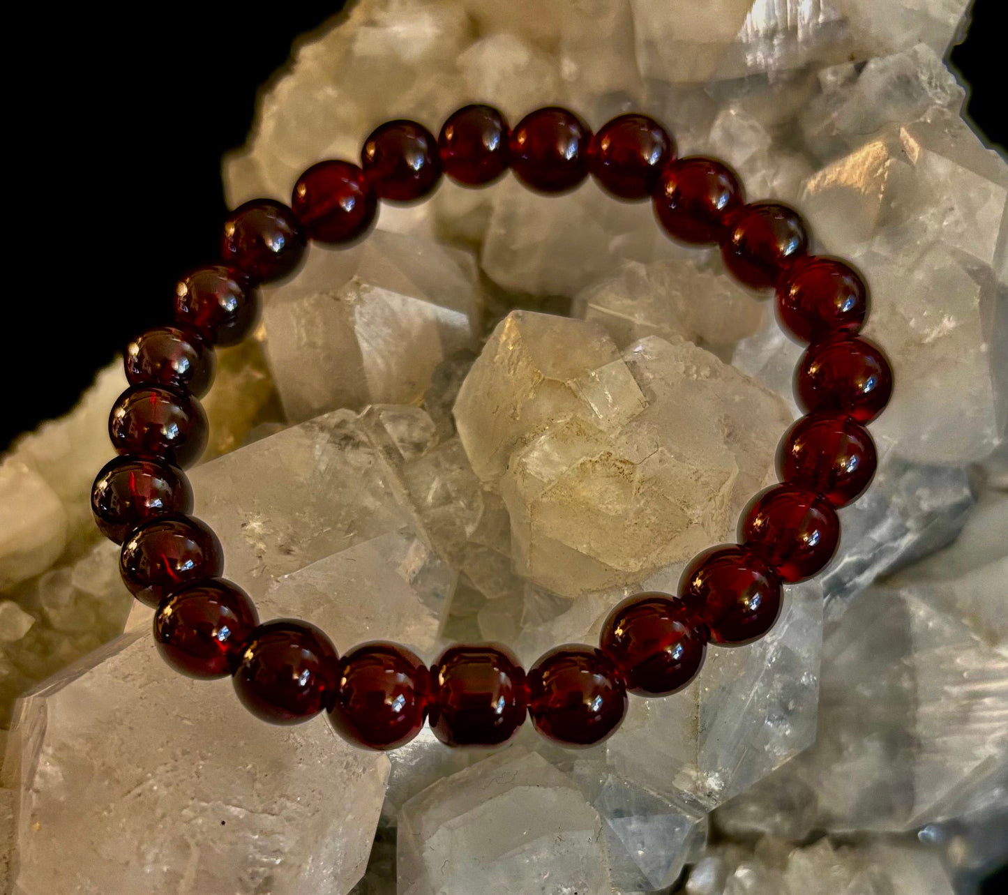 Pulsera de los Deseos de Granate – Cuentas de 8mm para la Pasión, la Protección y la Manifestación