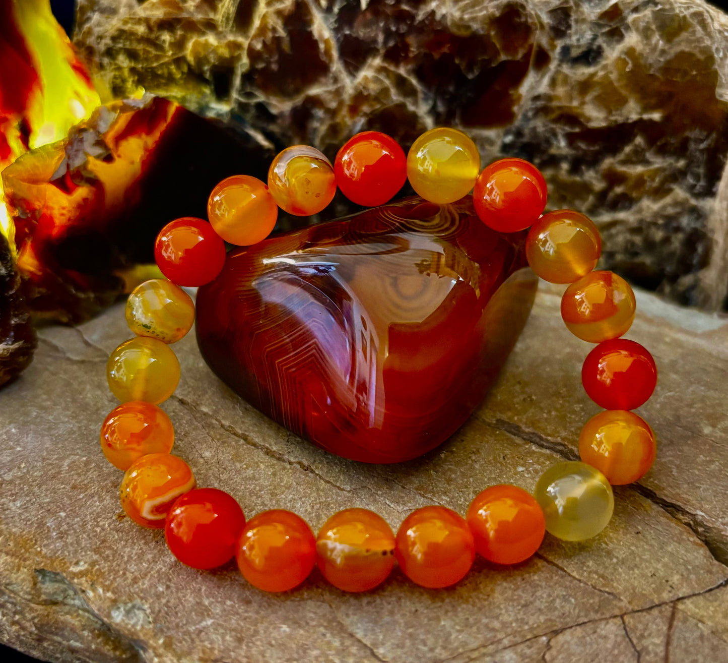 Pulsera de ágata de rayas naranjas | Cuentas de piedra natural de 10 mm para equilibrio, creatividad y confianza