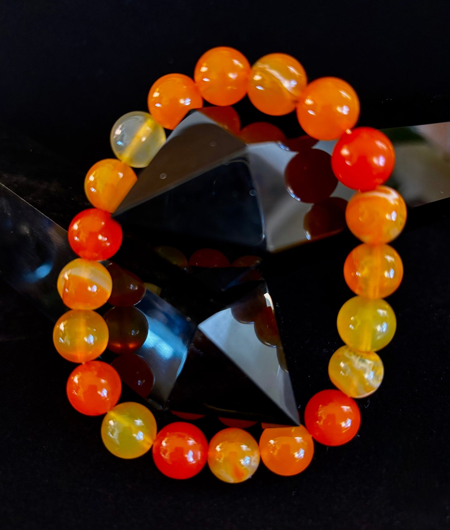 Pulsera de ágata de rayas naranjas | Cuentas de piedra natural de 10 mm para equilibrio, creatividad y confianza