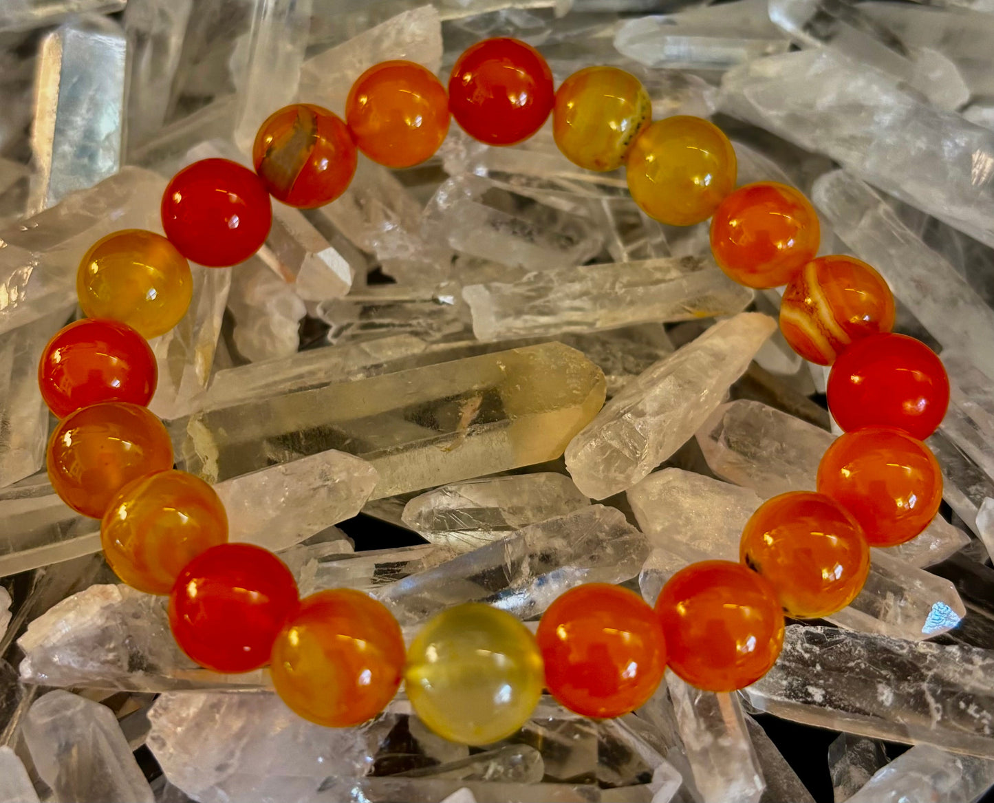 Pulsera de ágata de rayas naranjas | Cuentas de piedra natural de 10 mm para equilibrio, creatividad y confianza