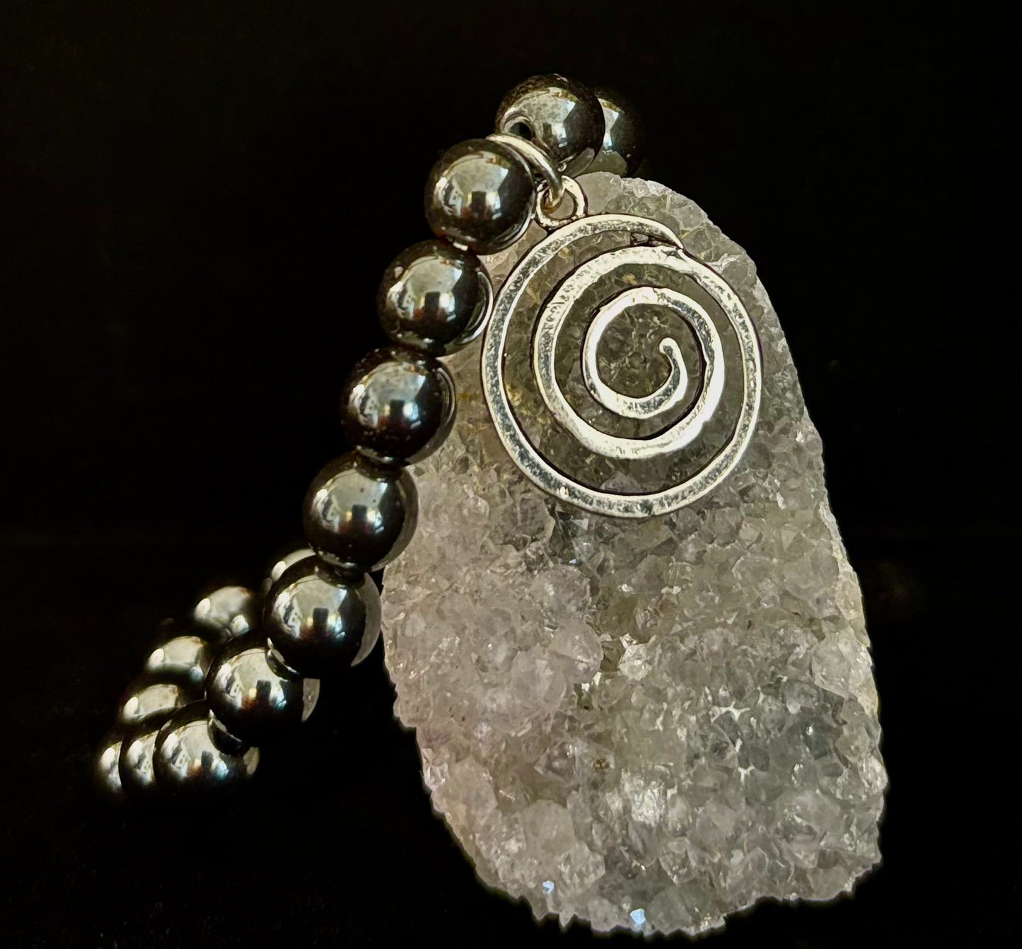 Colección de pulseras con dijes de piedra natural 7 Maravillas | Cuentas de gema curativa de 8 mm con dijes de plata (Muñecas Pequeñas a Medianas)