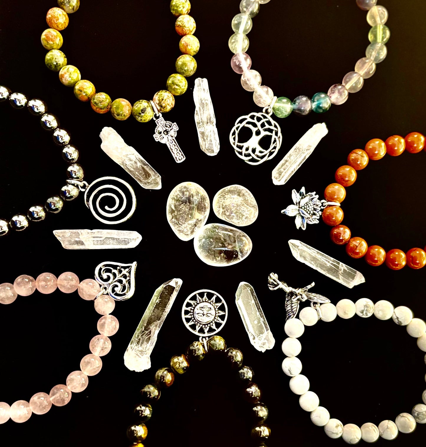 Colección de pulseras con dijes de piedra natural 7 Maravillas | Cuentas de gema curativa de 8 mm con dijes de plata (Muñecas Pequeñas a Medianas)