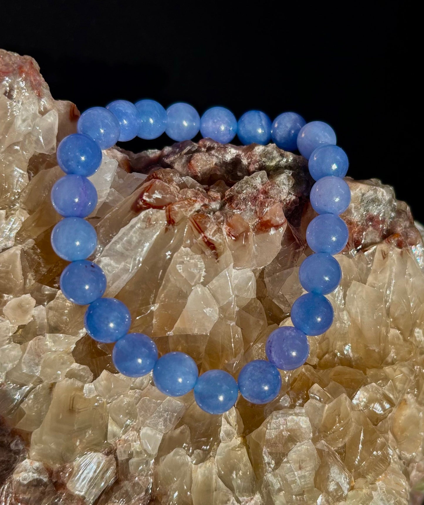 Pulsera Celestine Serenity | Cuentas Energéticas Hechas a Mano para la Paz y la Conexión Espiritual