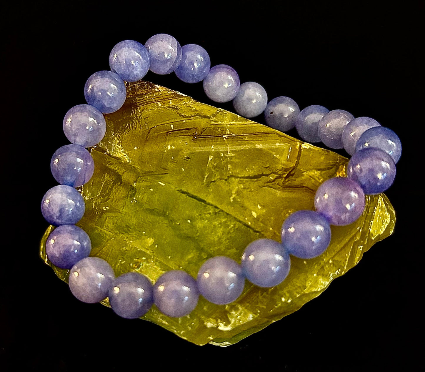 Pulsera Celestine Serenity | Cuentas Energéticas Hechas a Mano para la Paz y la Conexión Espiritual