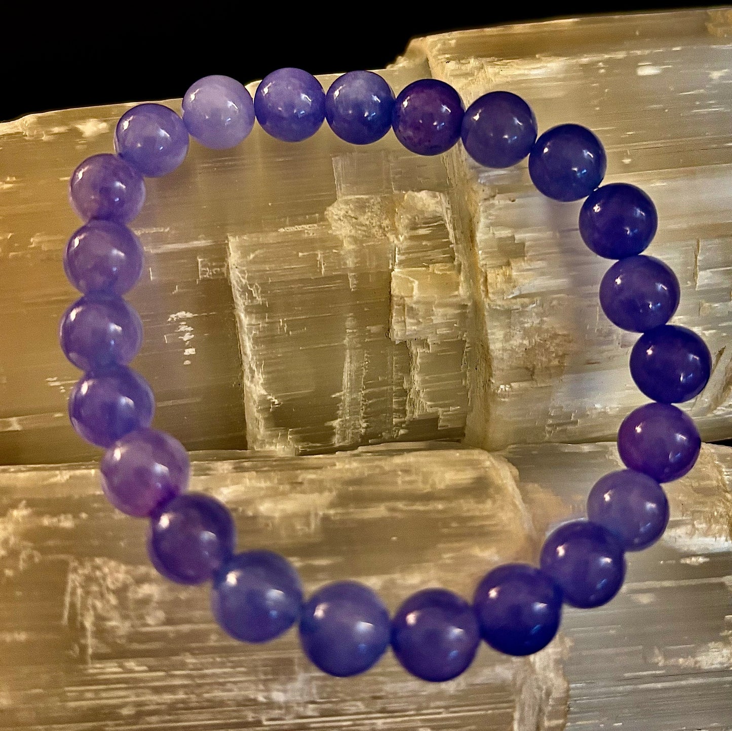 Pulsera Celestine Serenity | Cuentas Energéticas Hechas a Mano para la Paz y la Conexión Espiritual