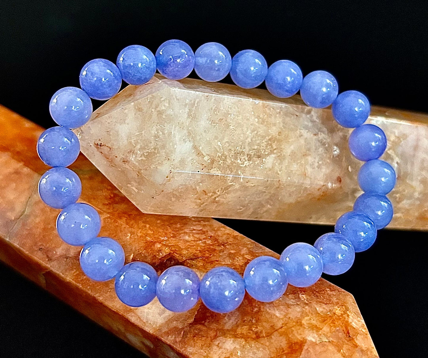 Pulsera Celestine Serenity | Cuentas Energéticas Hechas a Mano para la Paz y la Conexión Espiritual