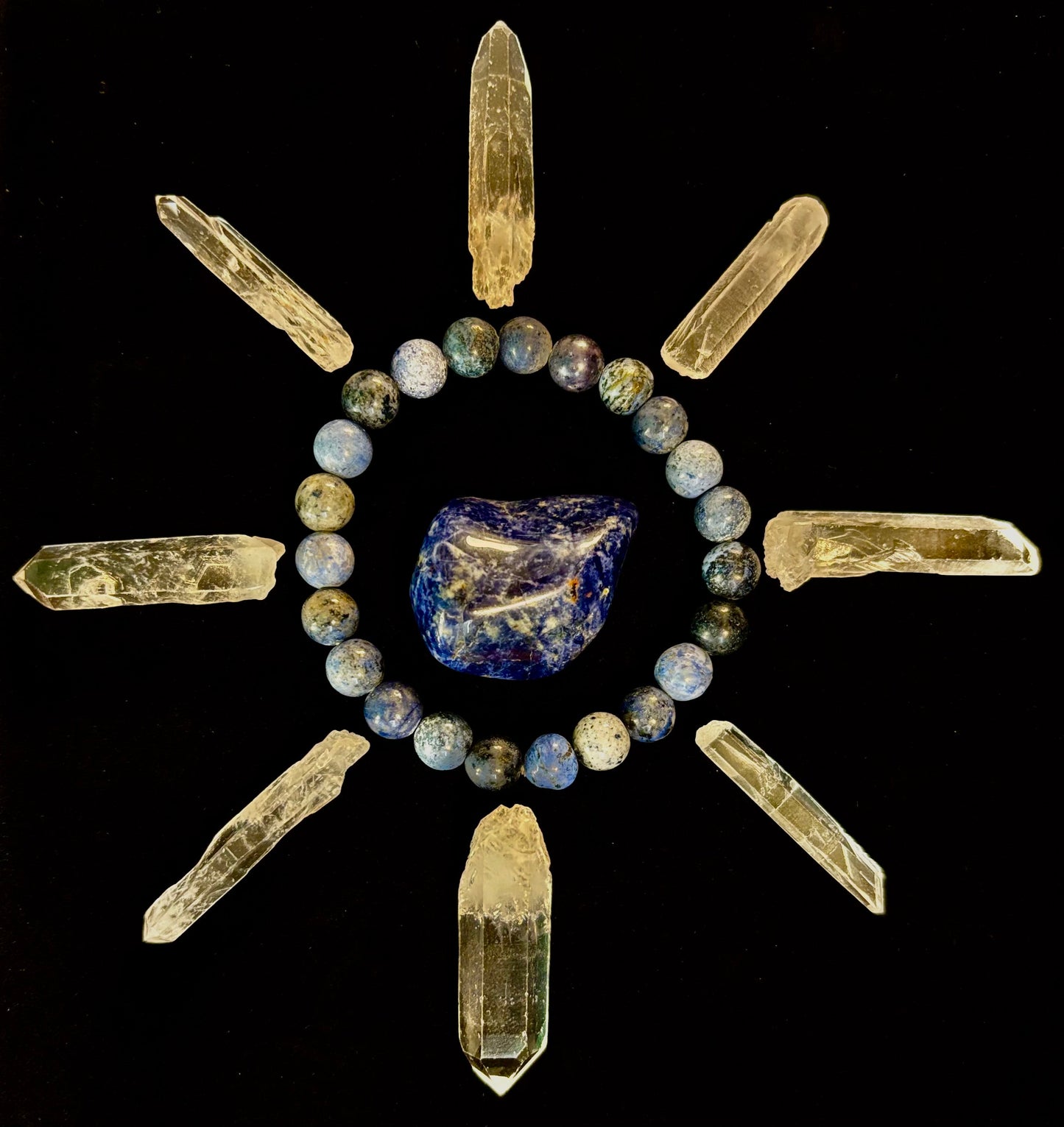 Pulsera de piedra natural Dumortierita | Cuentas de gema azul de 8 mm para el enfoque y la fuerza interior (muñecas pequeñas a medianas)