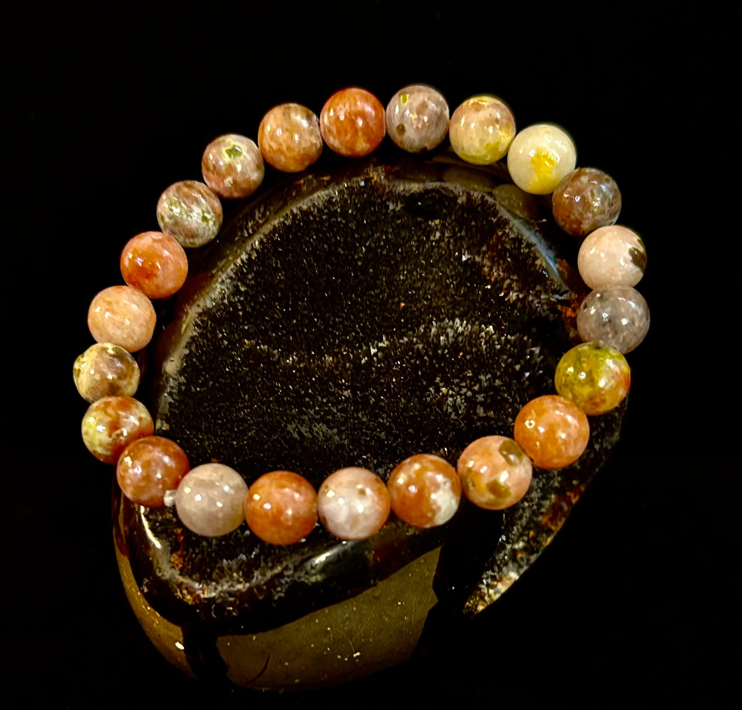 Pulsera de lepidolita rosa para aliviar el estrés – Apoyo para los chakras del corazón y de la corona