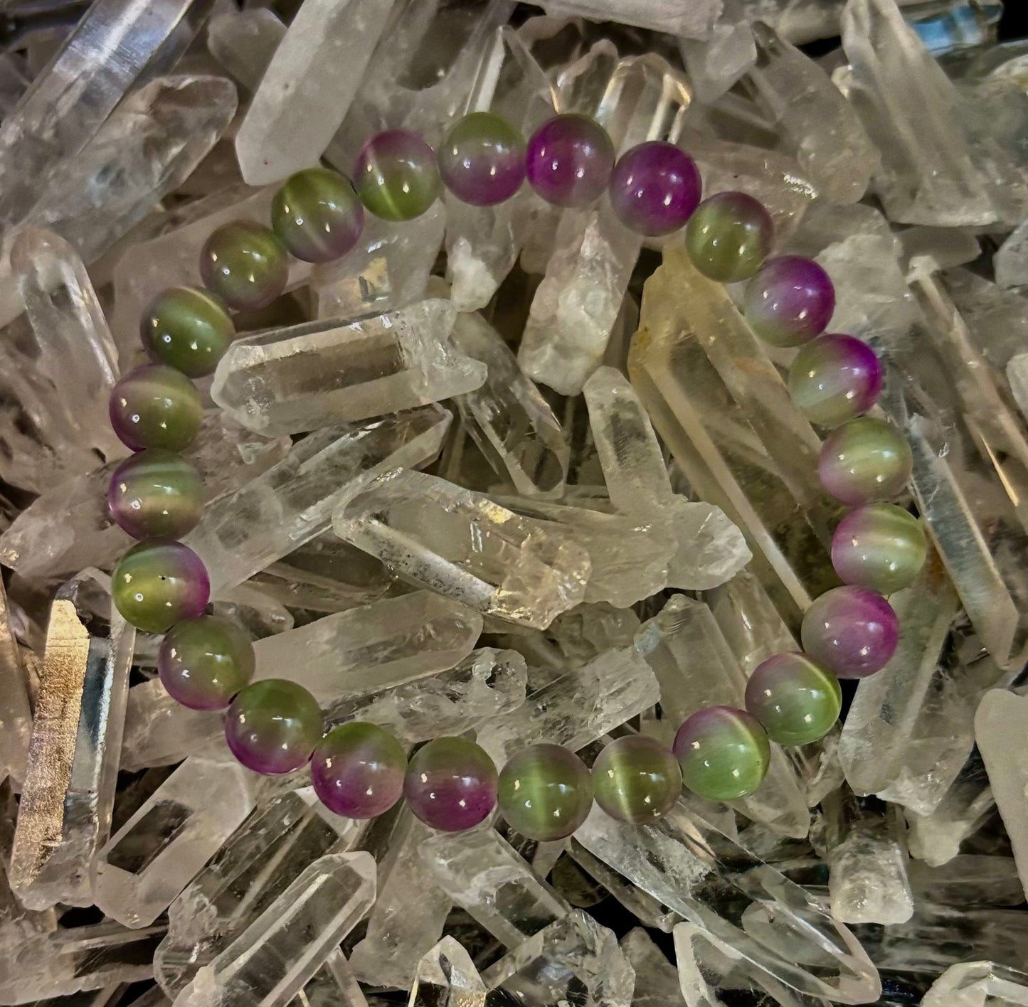 Pulsera de fluorita arcoíris de ensueño | Claridad + Calma | Cuentas de 8 mm (Muñeca mediana)