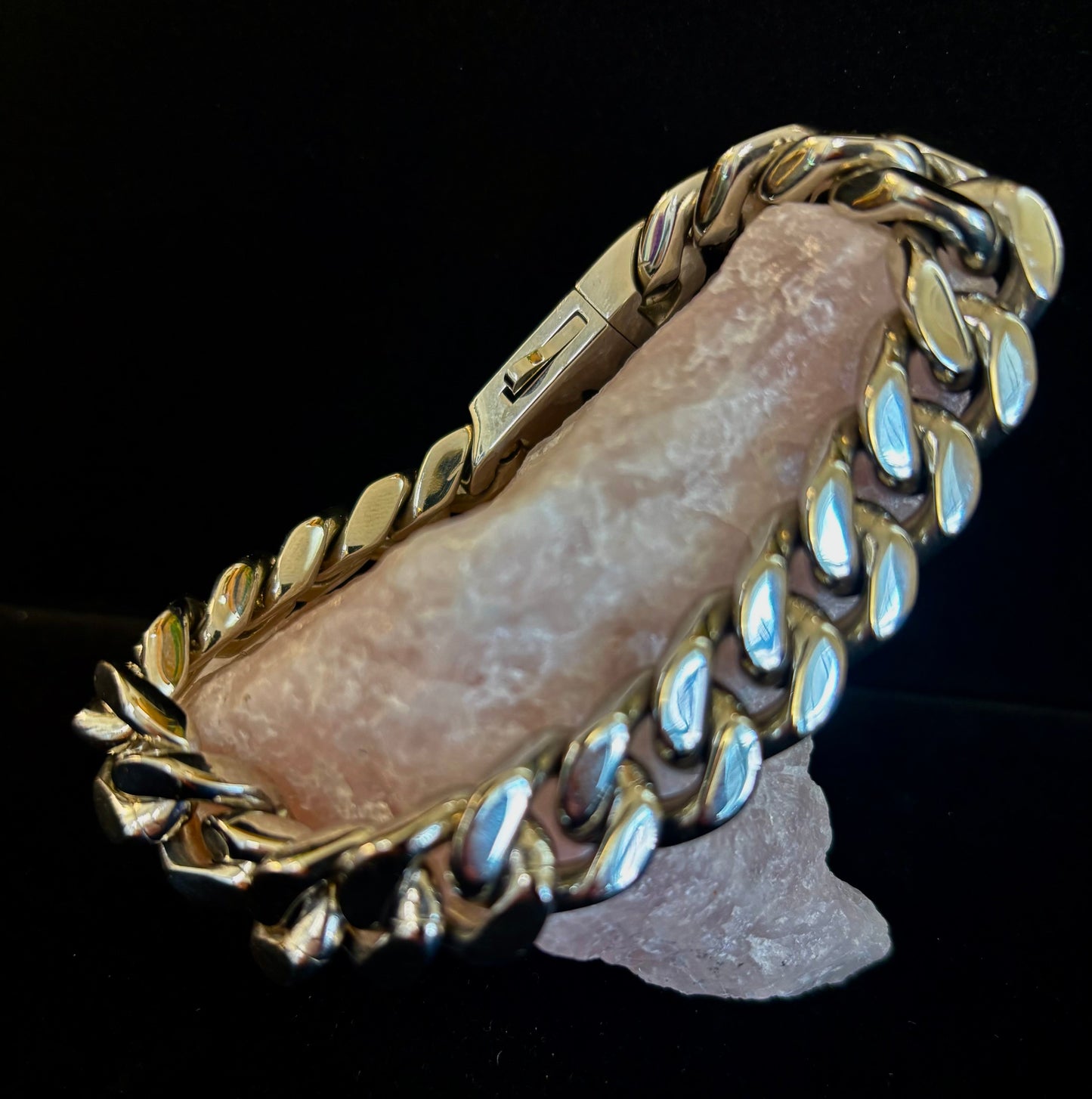 Pulsera de cadena de acero de titanio inclusiva para todos los géneros – Eslabón cubano de 22 cm, plata/oro/arcoíris