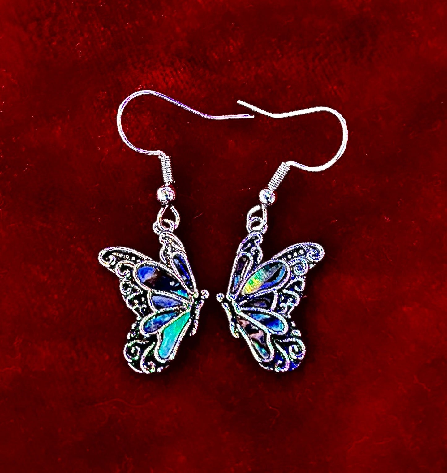 Pendientes de mariposa de abulón pequeños | Joyas colgantes con alas iridiscentes