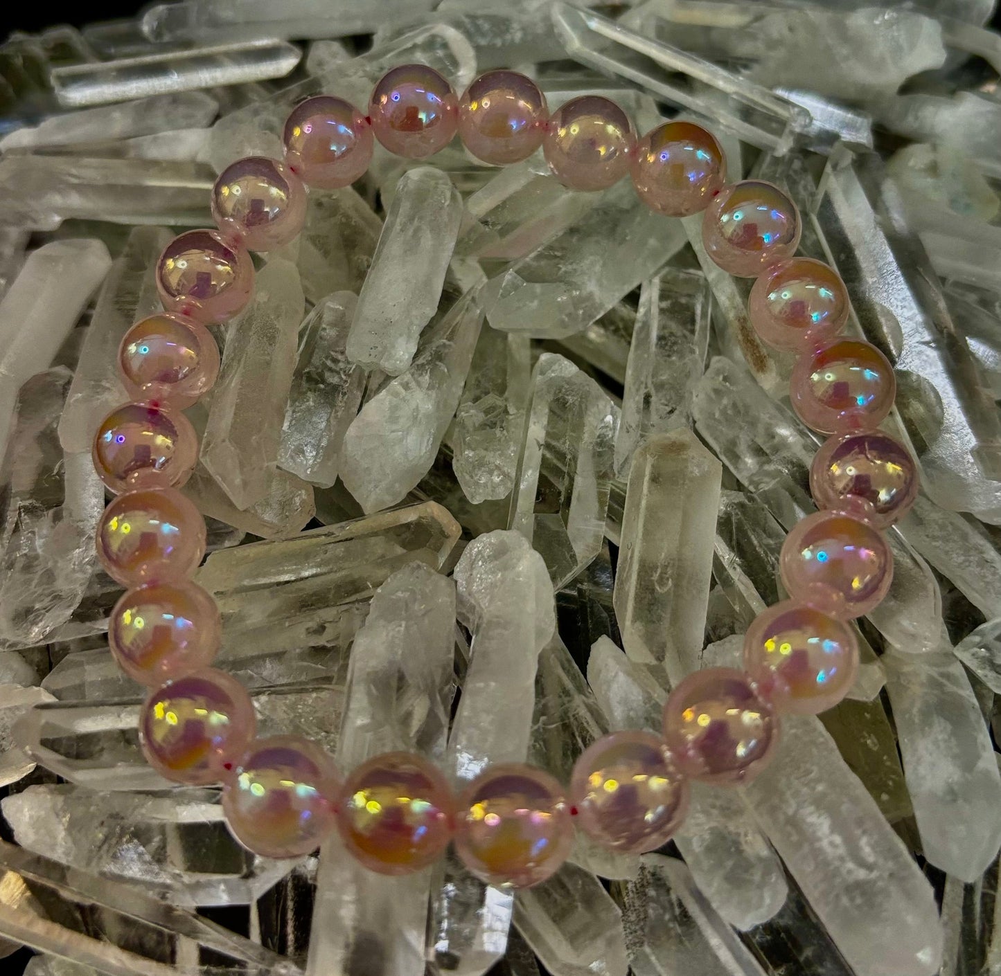 Pulsera de cristal de cuarzo rosa aura de 8 mm con reiki para el amor y la curación (muñecas medianas de 7,5”)
