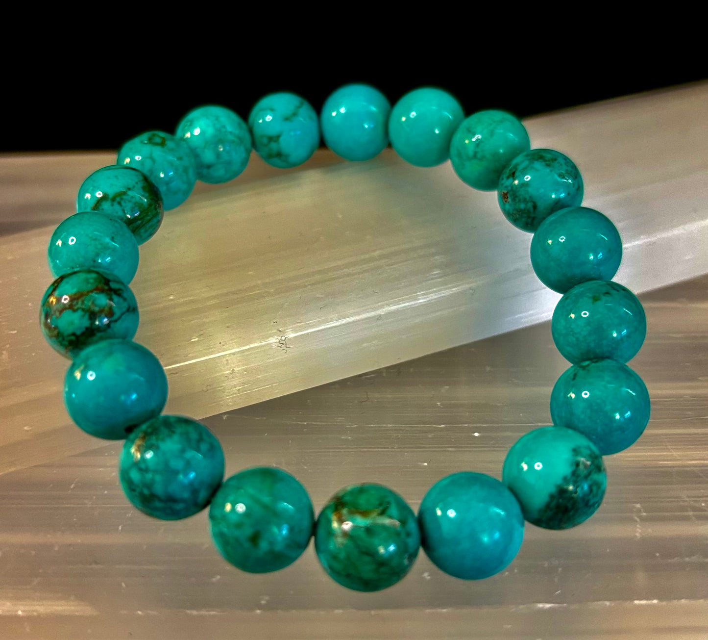 Pulsera de protección de reiki de color turquesa azul oscuro (muñecas medianas)