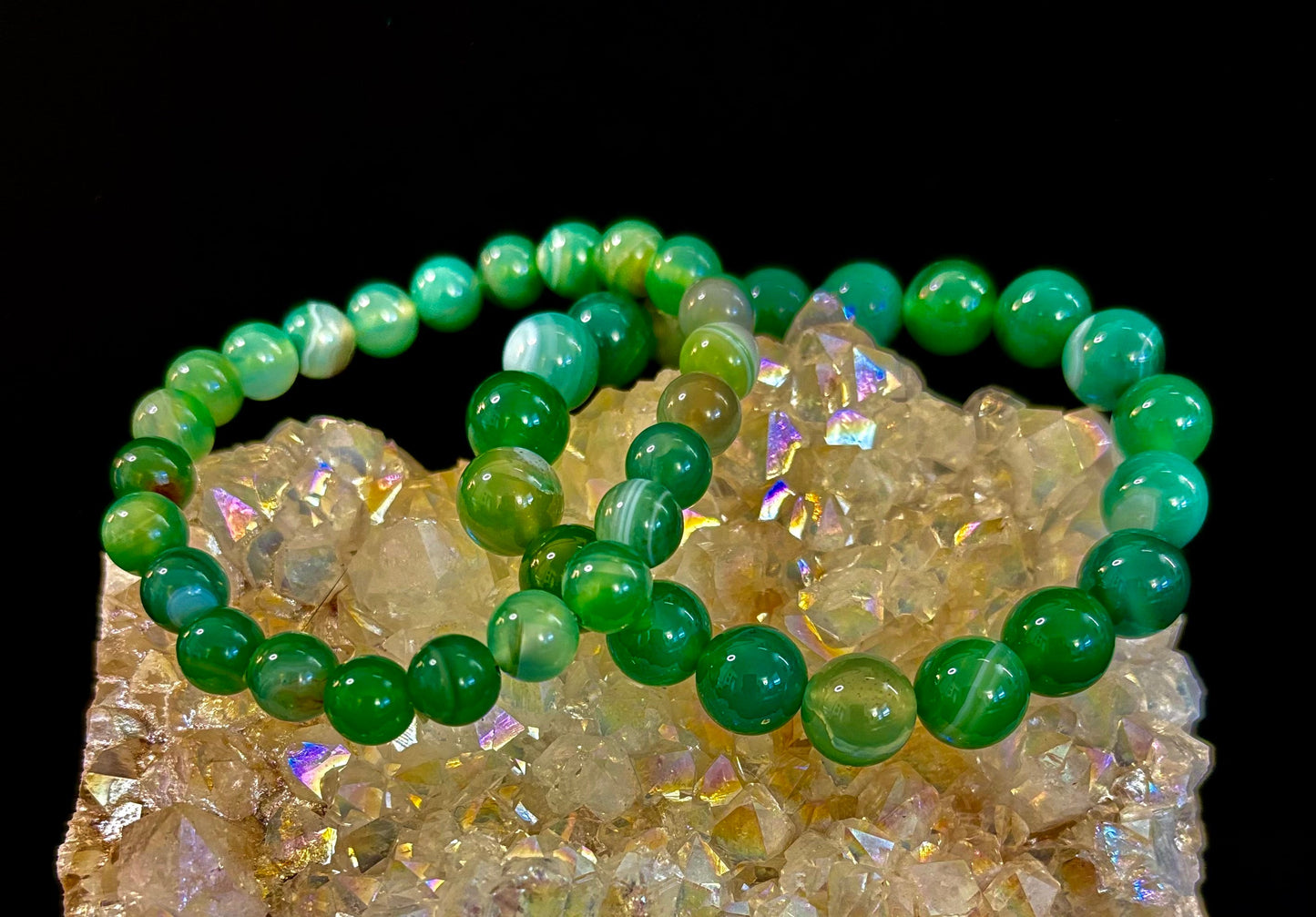Pulsera de Sanación con Ágata Verde de Rayas Infundida con Reiki (8mm o 10mm) Muñecas Medianas