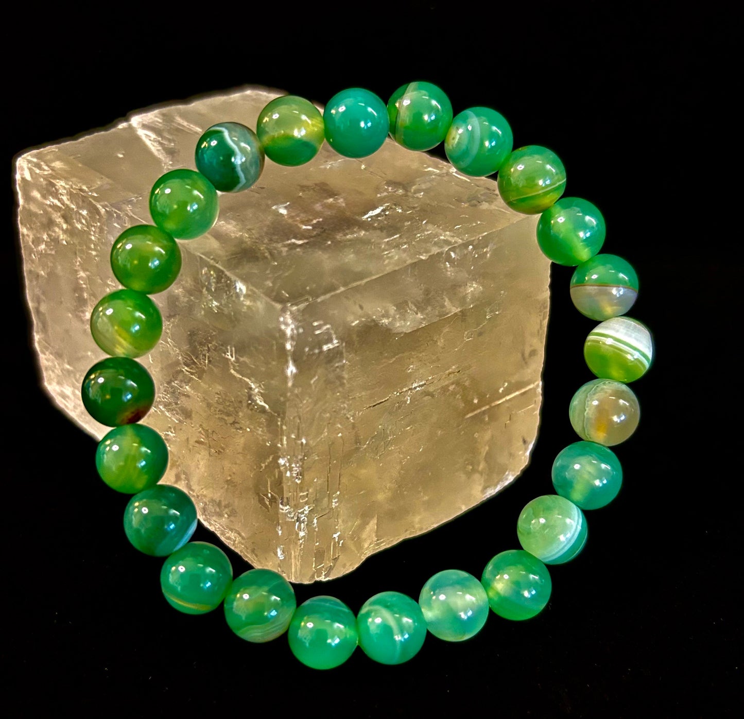 Pulsera de Sanación con Ágata Verde de Rayas Infundida con Reiki (8mm o 10mm) Muñecas Medianas