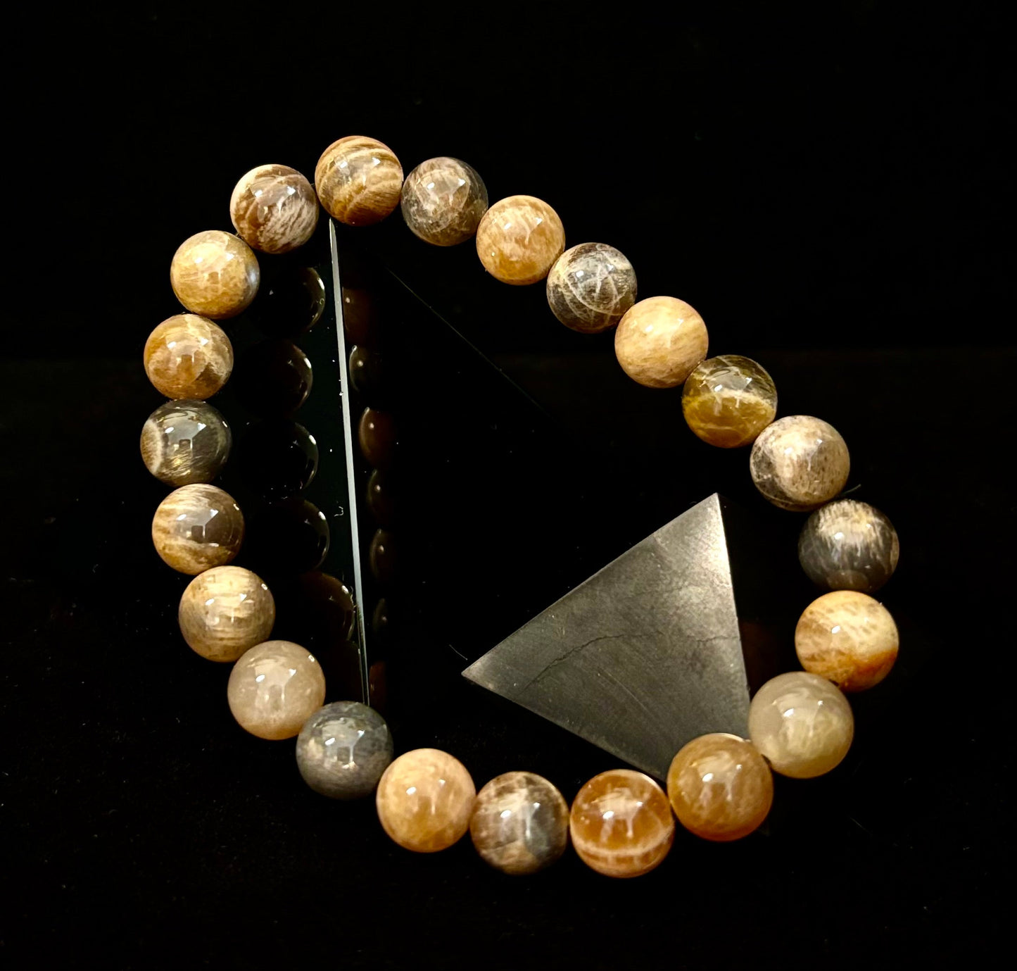 Pulsera de Piedra Luna Negra de 8mm Infundida con Reiki para la Intuición y Manifestación (Muñecas Medianas-Grandes)