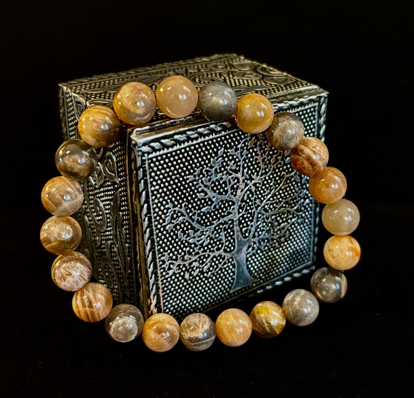 Pulsera de Piedra Luna Negra de 8mm Infundida con Reiki para la Intuición y Manifestación (Muñecas Medianas-Grandes)