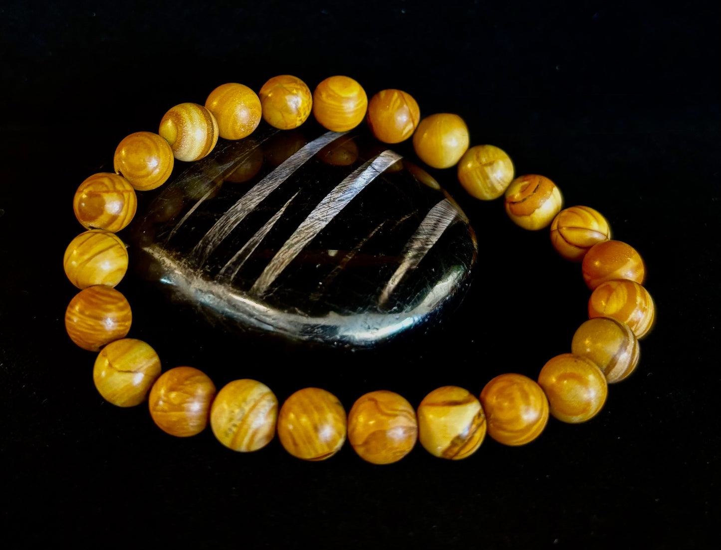 Pulsera de Ágata Encaje de Madera de 8 mm Infundida con Reiki para Conexión a Tierra y Manifestación (Muñecas Medianas-Grandes)