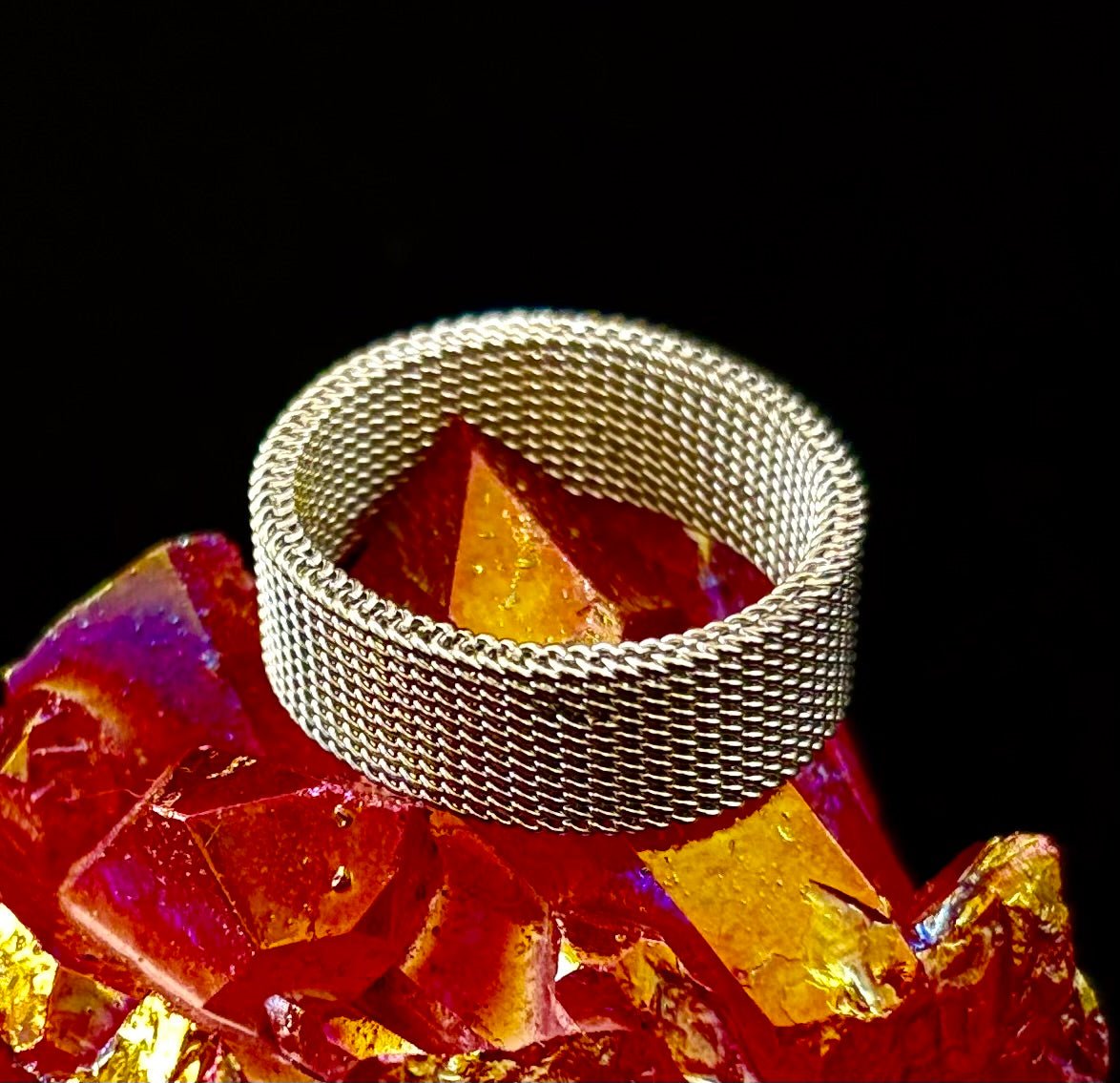 Anillo de malla de acero inoxidable unisex – Banda flexible y moderna en tonos negro, oro rosa y plata