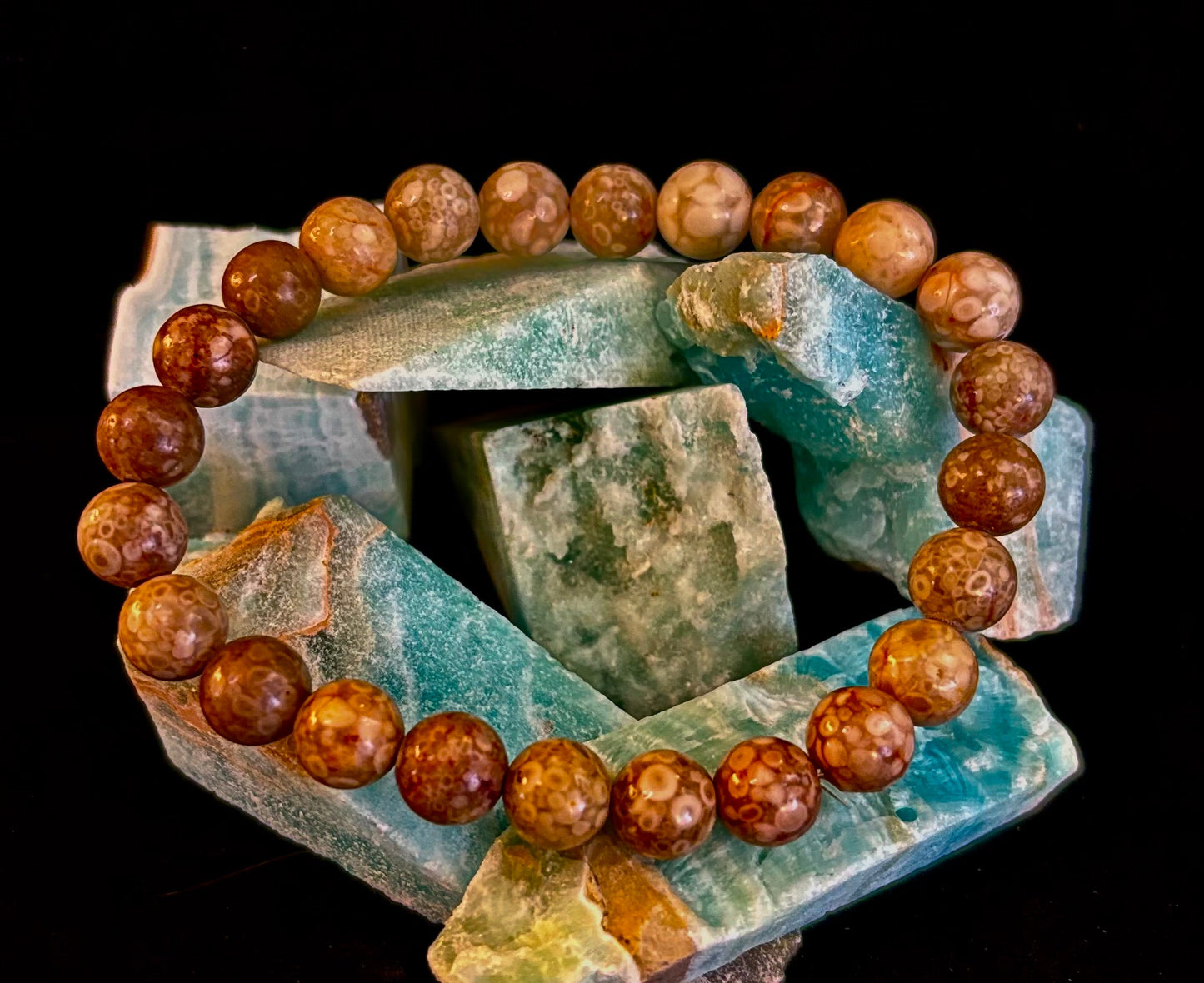 Pulsera de Coral Fósil – Piedra Natural de Enraizamiento para Estabilidad y Calma