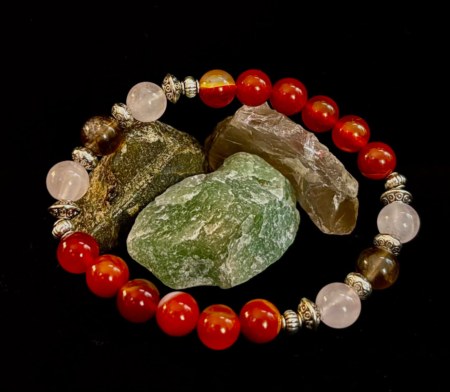 Pulsera con intención de apoyo para el duelo y la pérdida – Cornalina, cuarzo rosa y cuarzo ahumado con reiki
