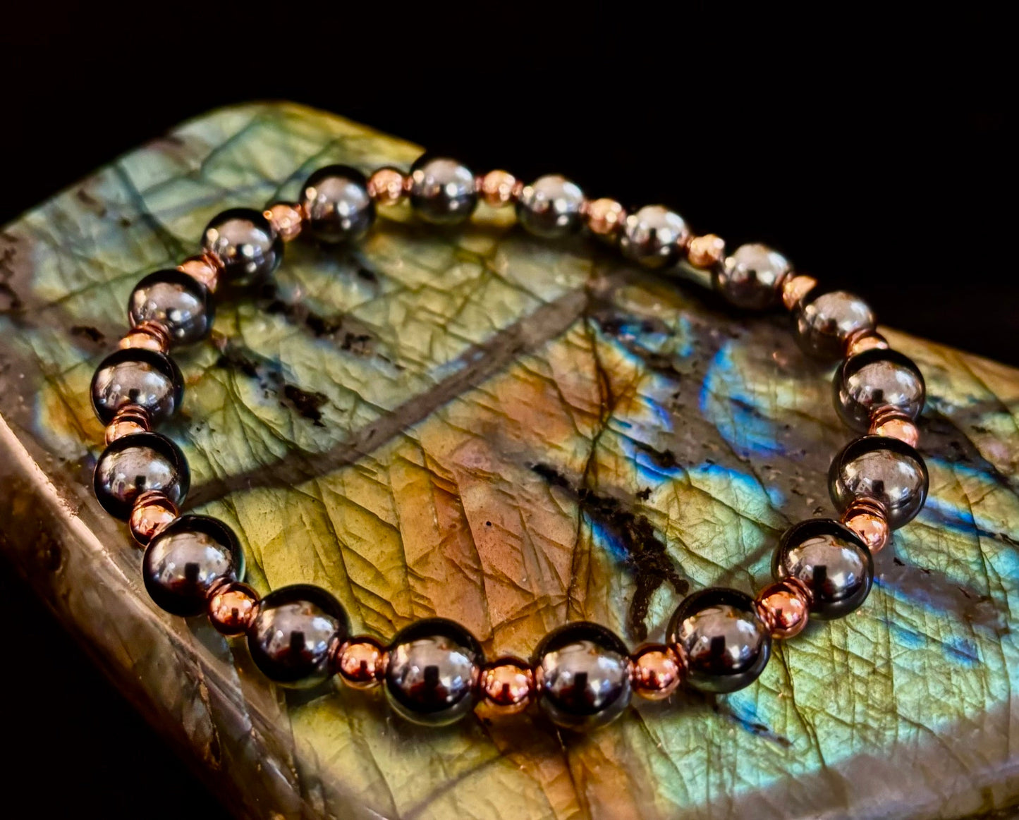 Pulsera de Cobre y Hematita para Hombre – Conexión a Tierra, Fuerza y Equilibrio Energético (Muñecas Grandes)