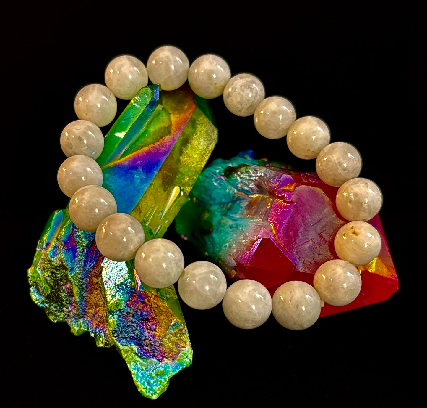 Pulsera energética de piedra luna arcoíris con reiki – Cuentas de 10 mm (muñeca mediana)