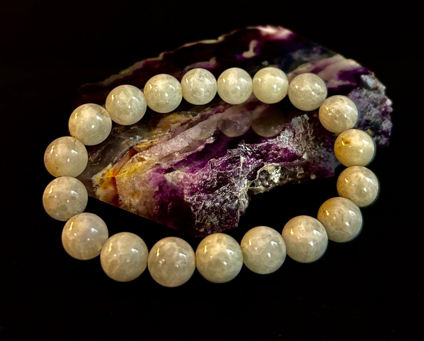 Pulsera energética de piedra luna arcoíris con reiki – Cuentas de 10 mm (muñeca mediana)