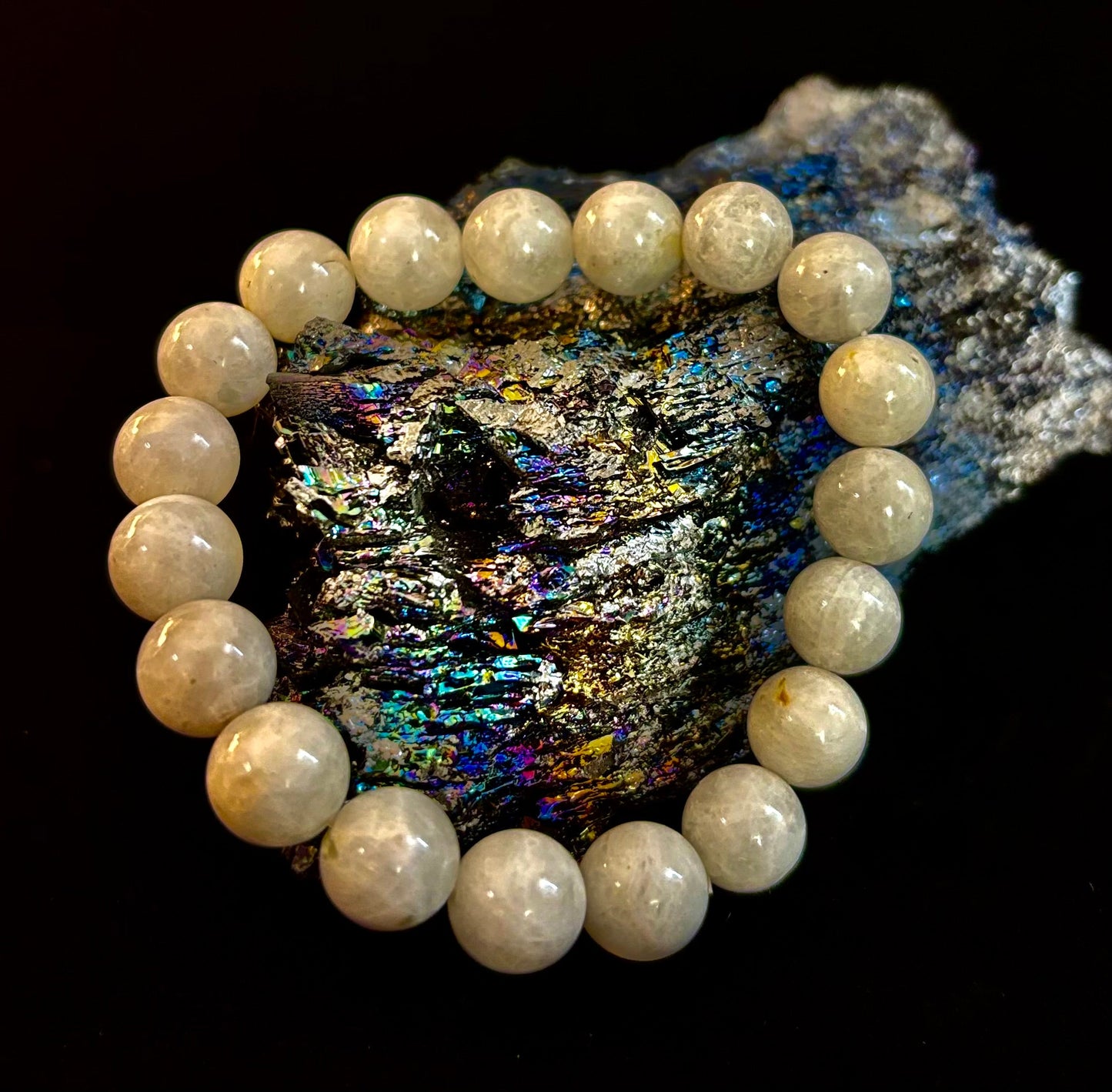 Pulsera energética de piedra luna arcoíris con reiki – Cuentas de 10 mm (muñeca mediana)