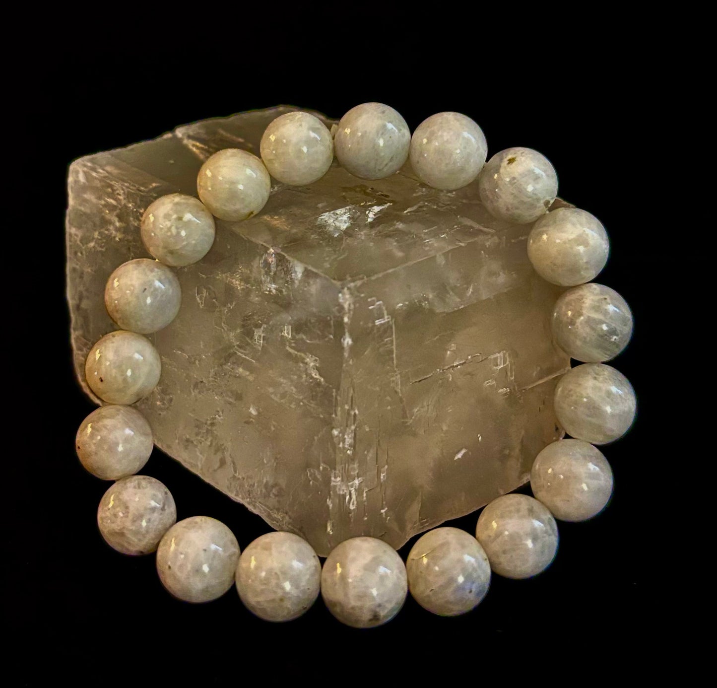 Pulsera energética de piedra luna arcoíris con reiki – Cuentas de 10 mm (muñeca mediana)