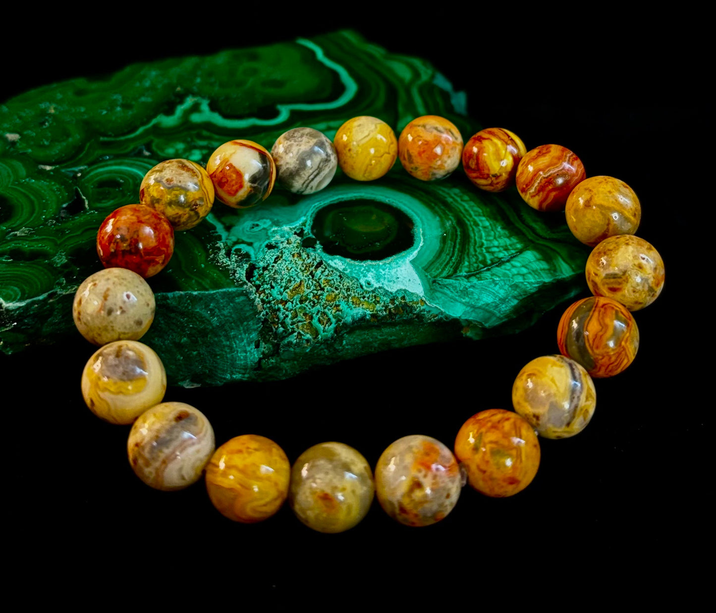 Pulsera de Ágata Encaje Loco, Infundida con Reiki, para Fuerza y Estabilidad – Cuentas de 10mm (Muñeca Mediana)