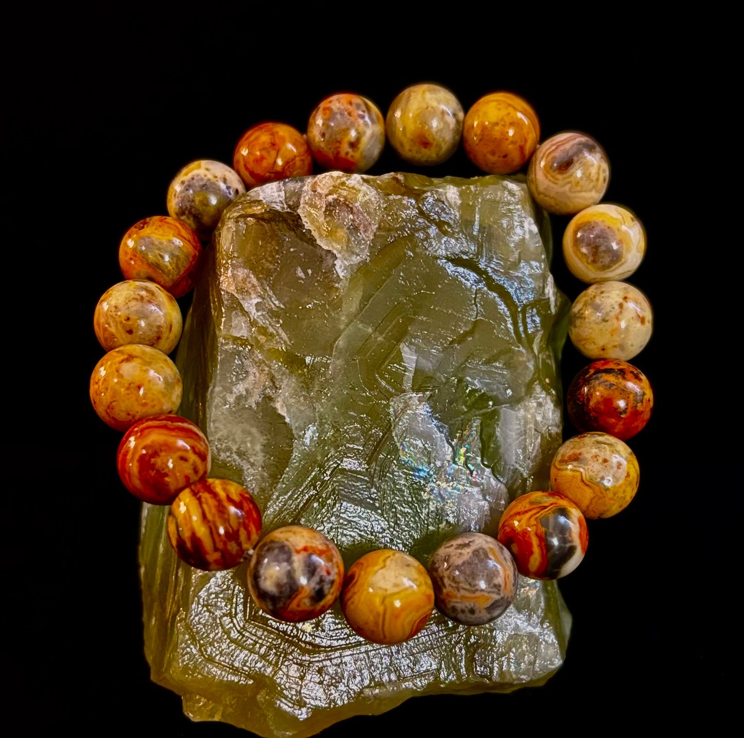 Pulsera de Ágata Encaje Loco, Infundida con Reiki, para Fuerza y Estabilidad – Cuentas de 10mm (Muñeca Mediana)