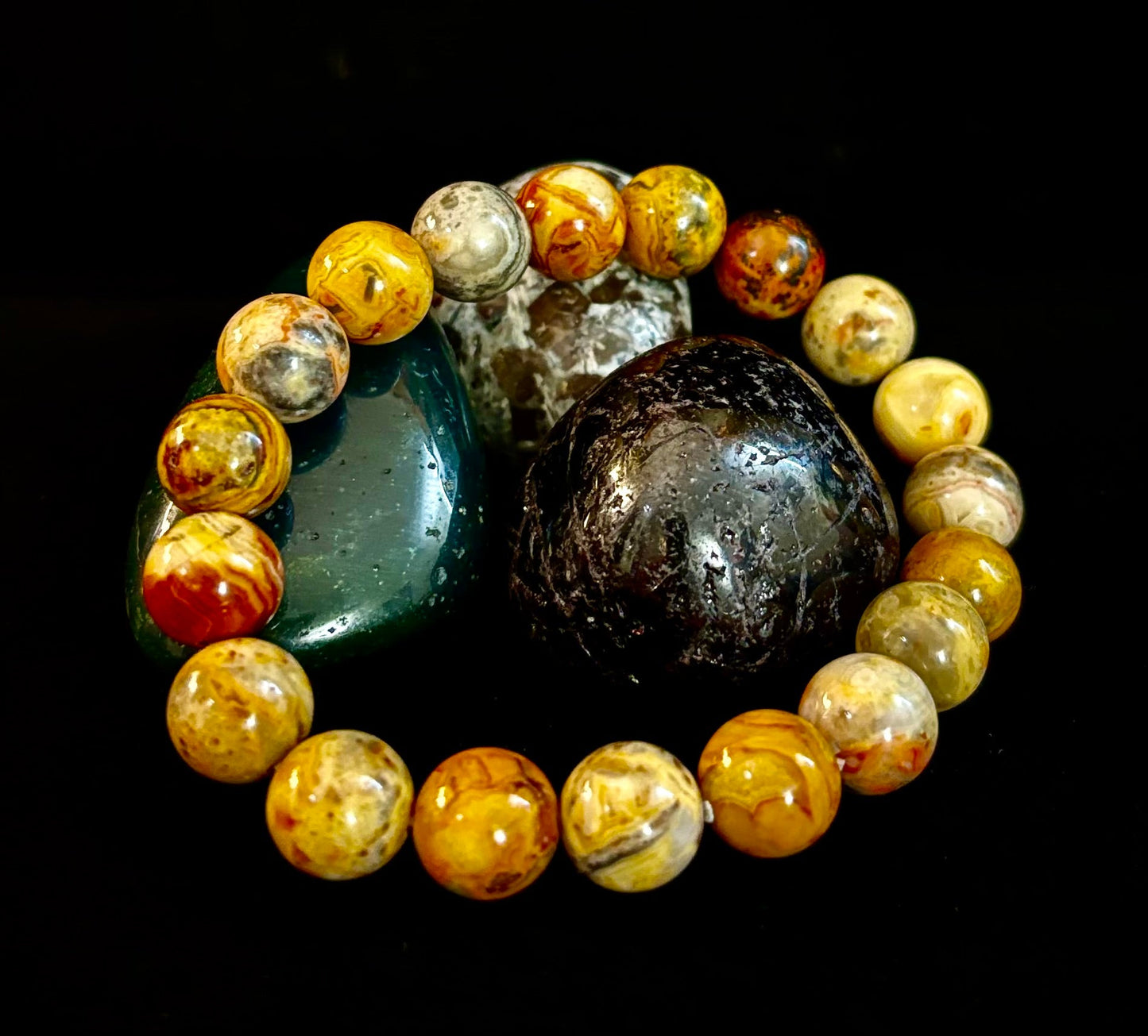 Pulsera de Ágata Encaje Loco, Infundida con Reiki, para Fuerza y Estabilidad – Cuentas de 10mm (Muñeca Mediana)